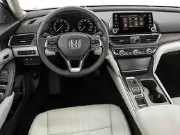 https://media.autochek.africa/file/Z3Ny17T7.webp